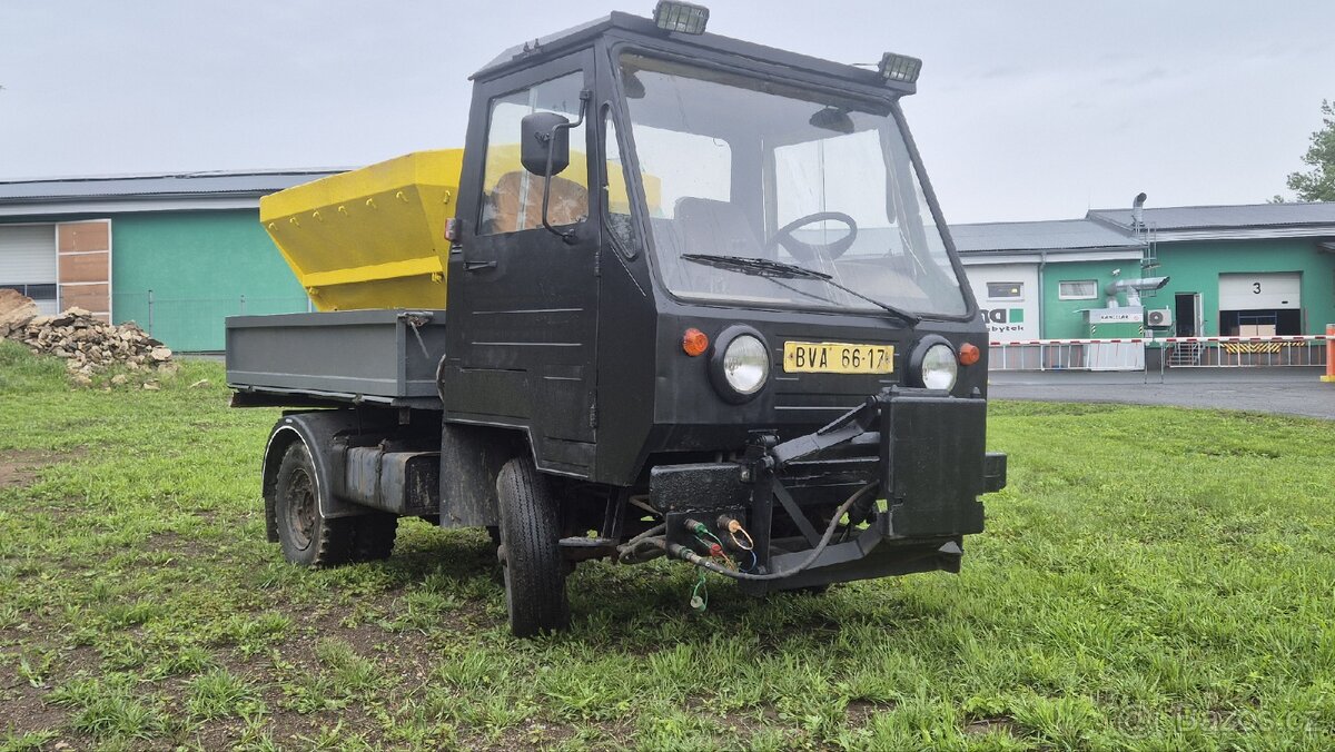 Multicar M25 s radlicí sypačem+smeták - 2