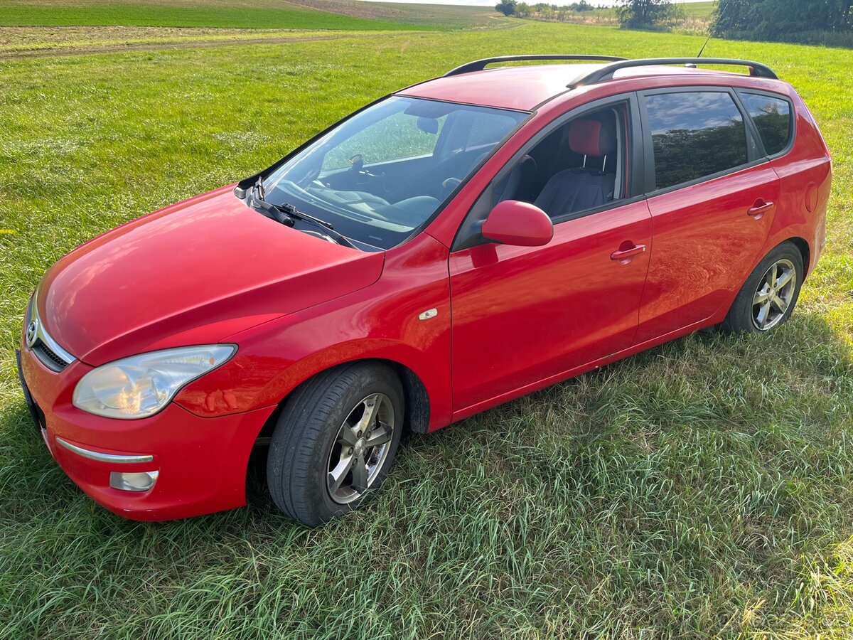 Hyundai i30 combi 1,6crdi - 2