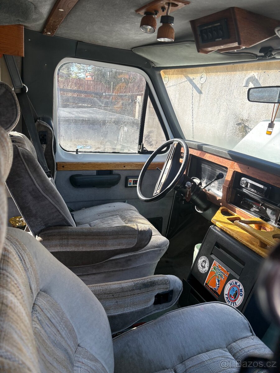 Ford e-150 - 2