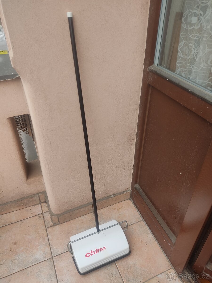 Zametač Chiron - kovová konstrukce - 2