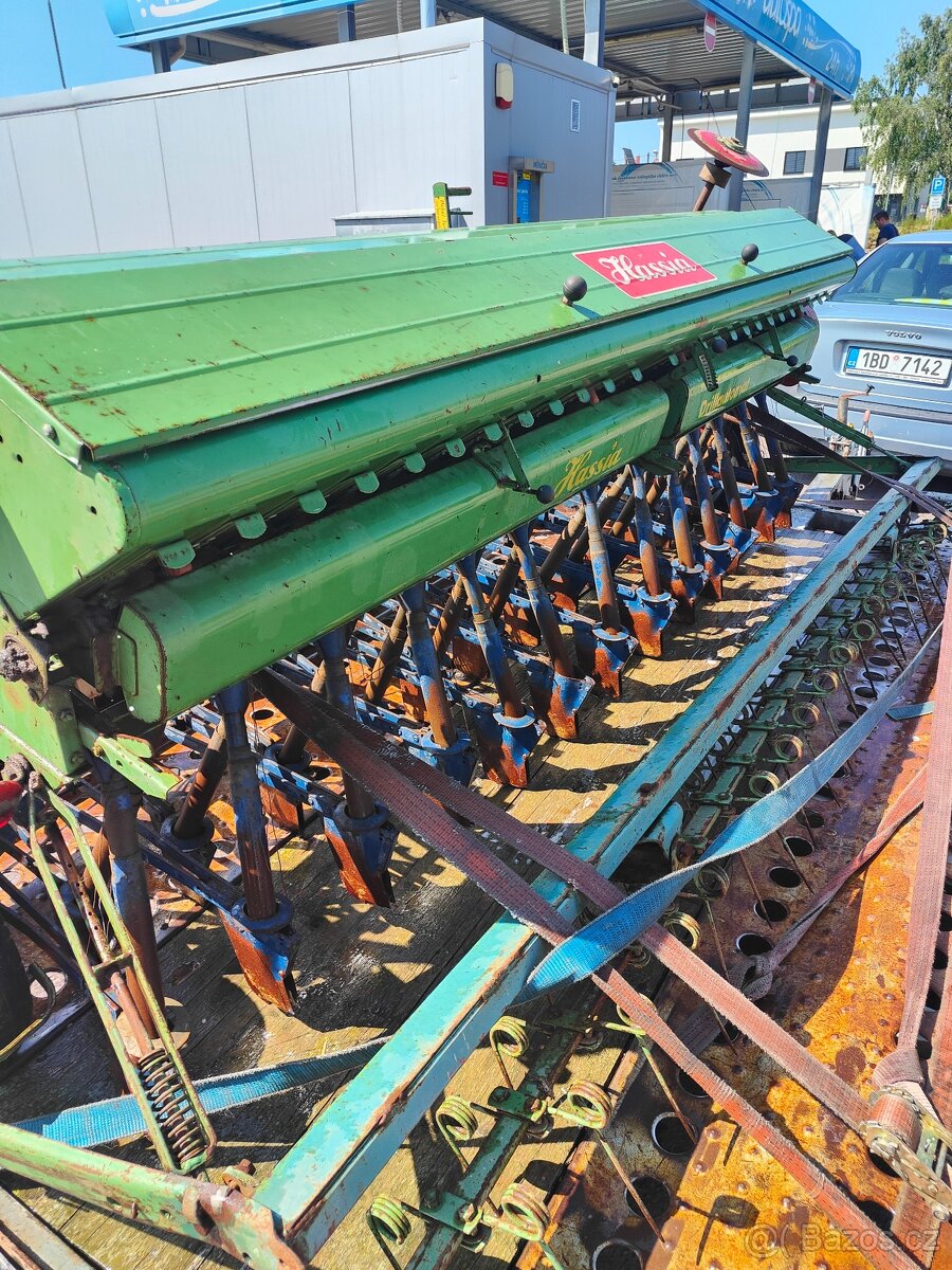 secí stroj hassia 3metry - 2