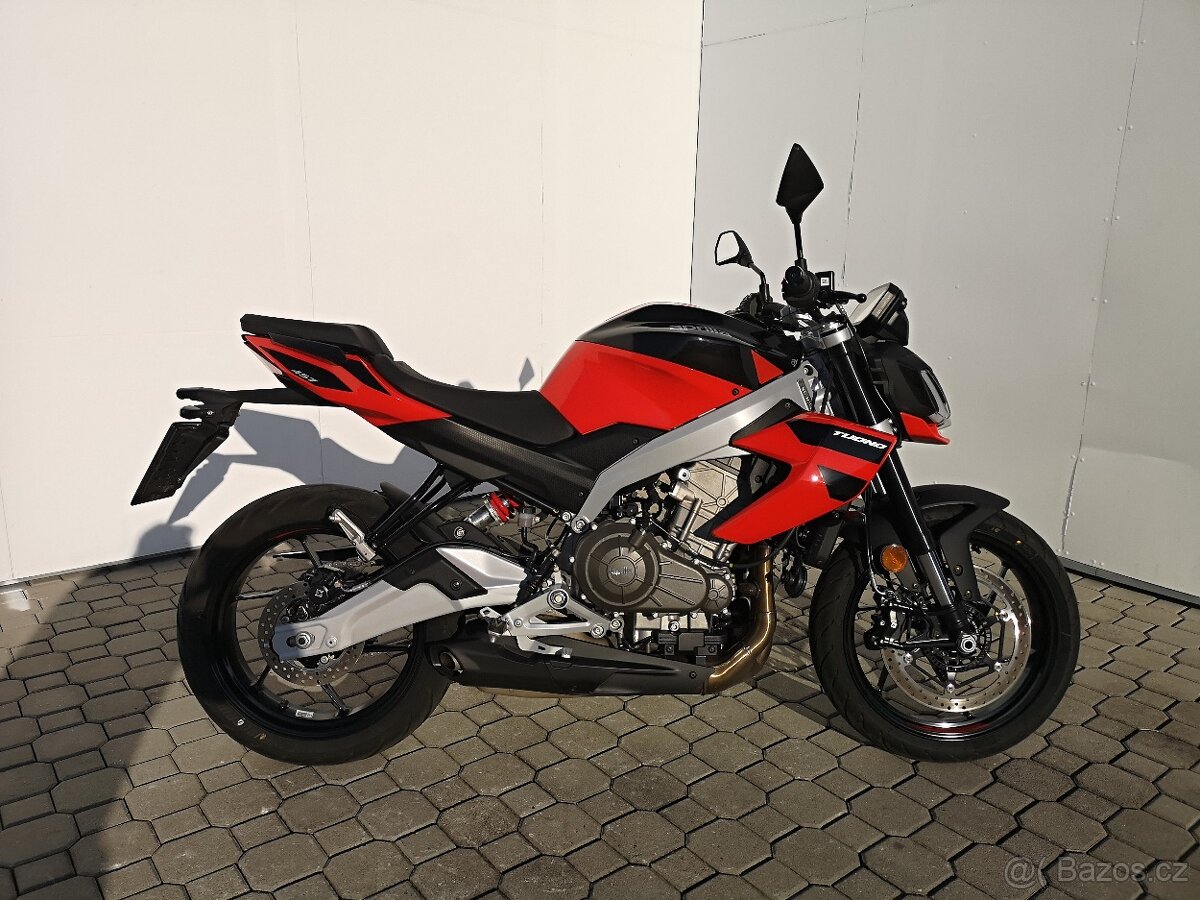 Aprilia Tuono 457, r.v.8/2025,1.majitel. nové v ČR, 2.403 km - 2