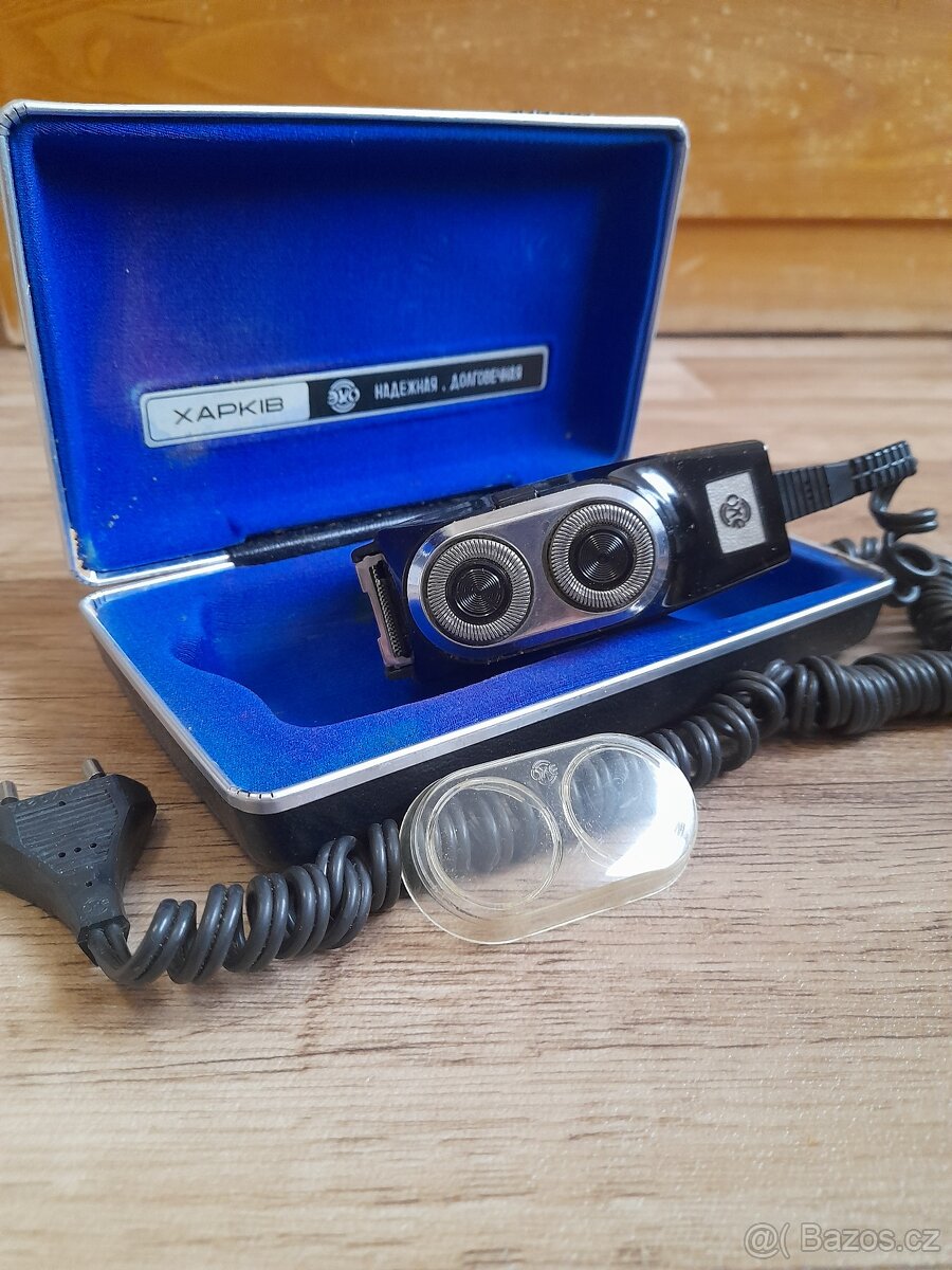 Charkiv 15M - Dvojhlavý holicí strojek - 2