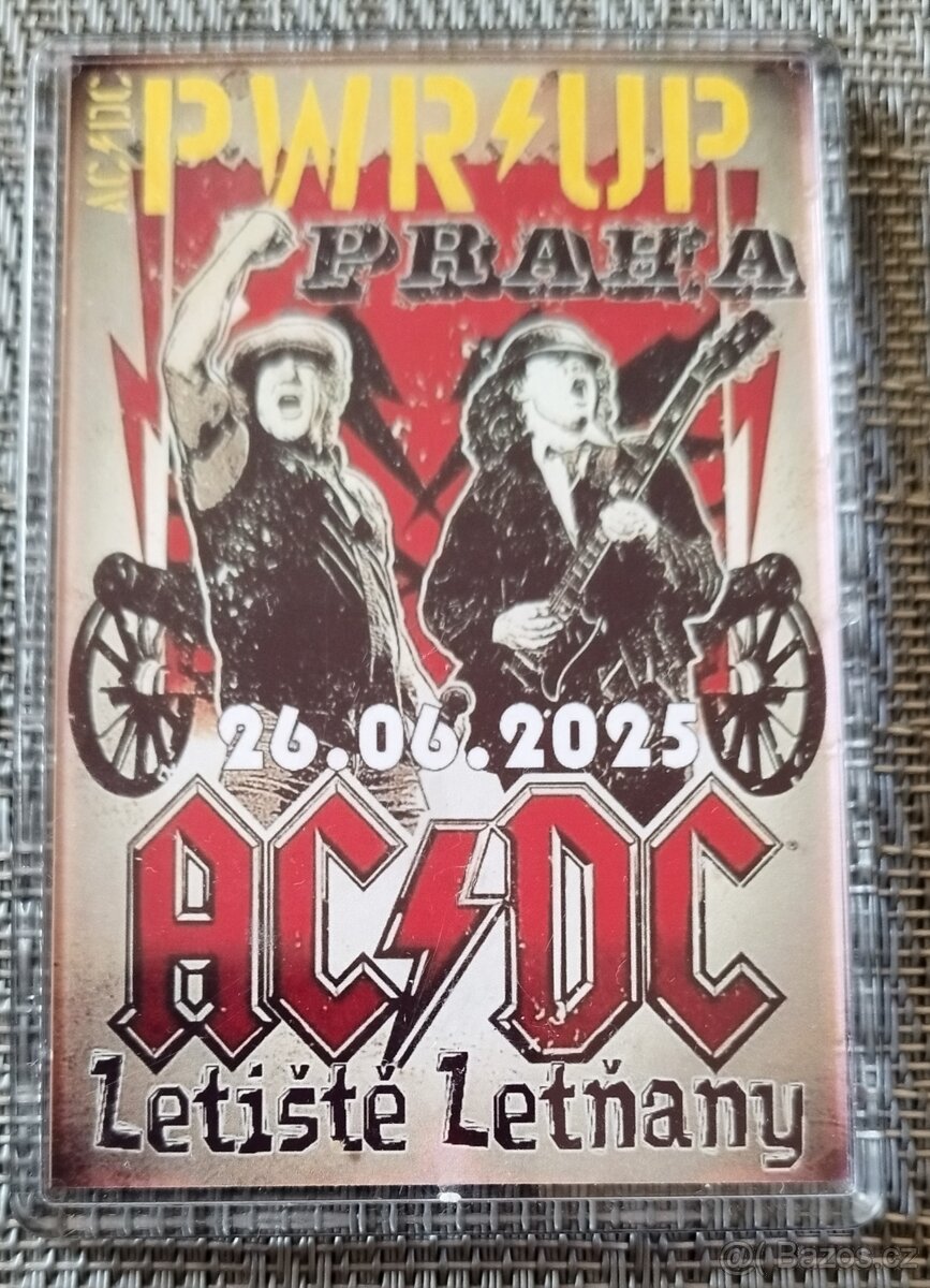 AC/DC a IRON MAIDEN - prodám 4 magnetky. - 2