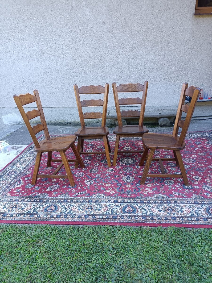 4 X rustikální , dubové židle , masiv . - 2
