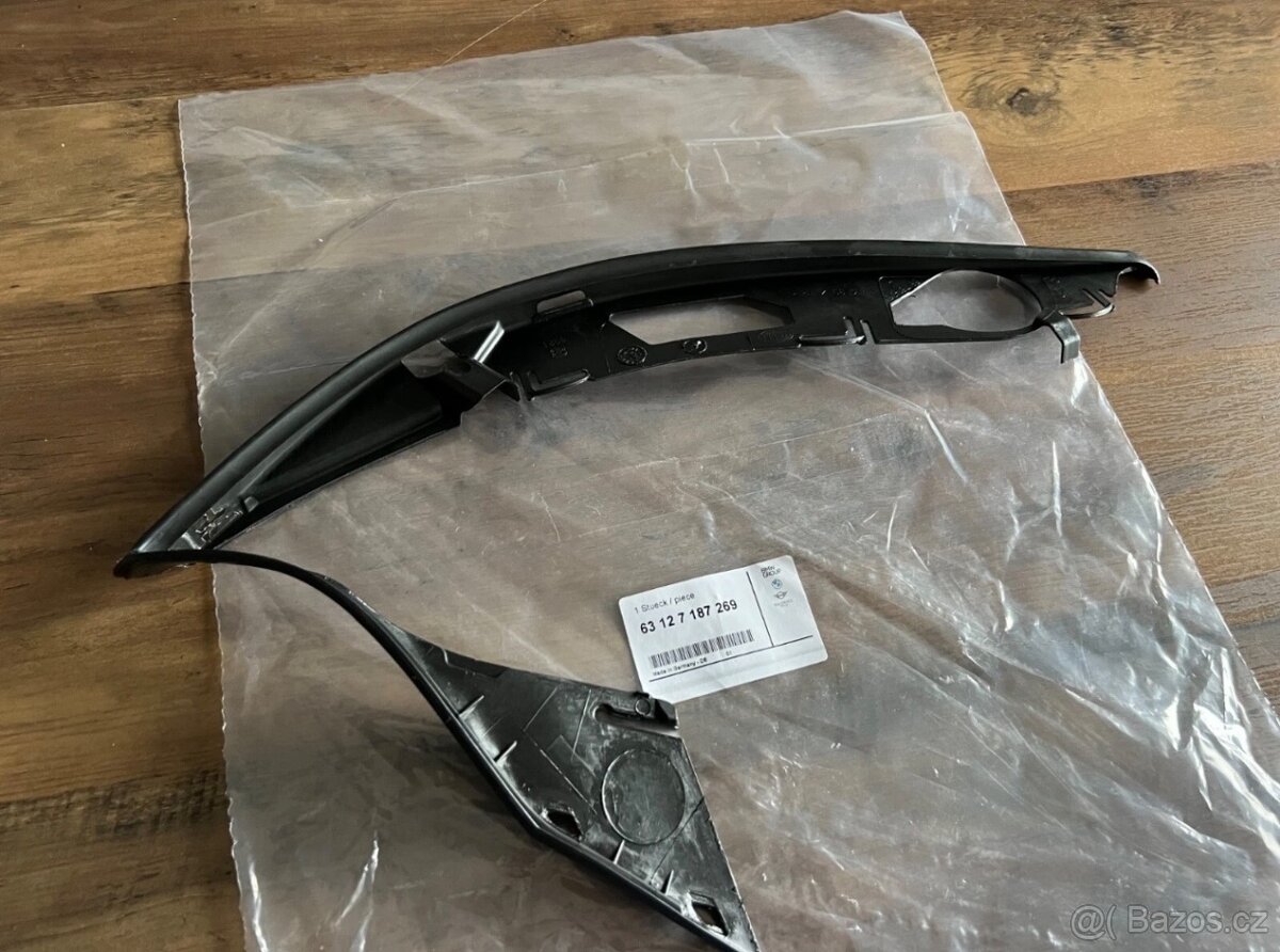 Těsnění levého světla BMW E60 LCI - 2