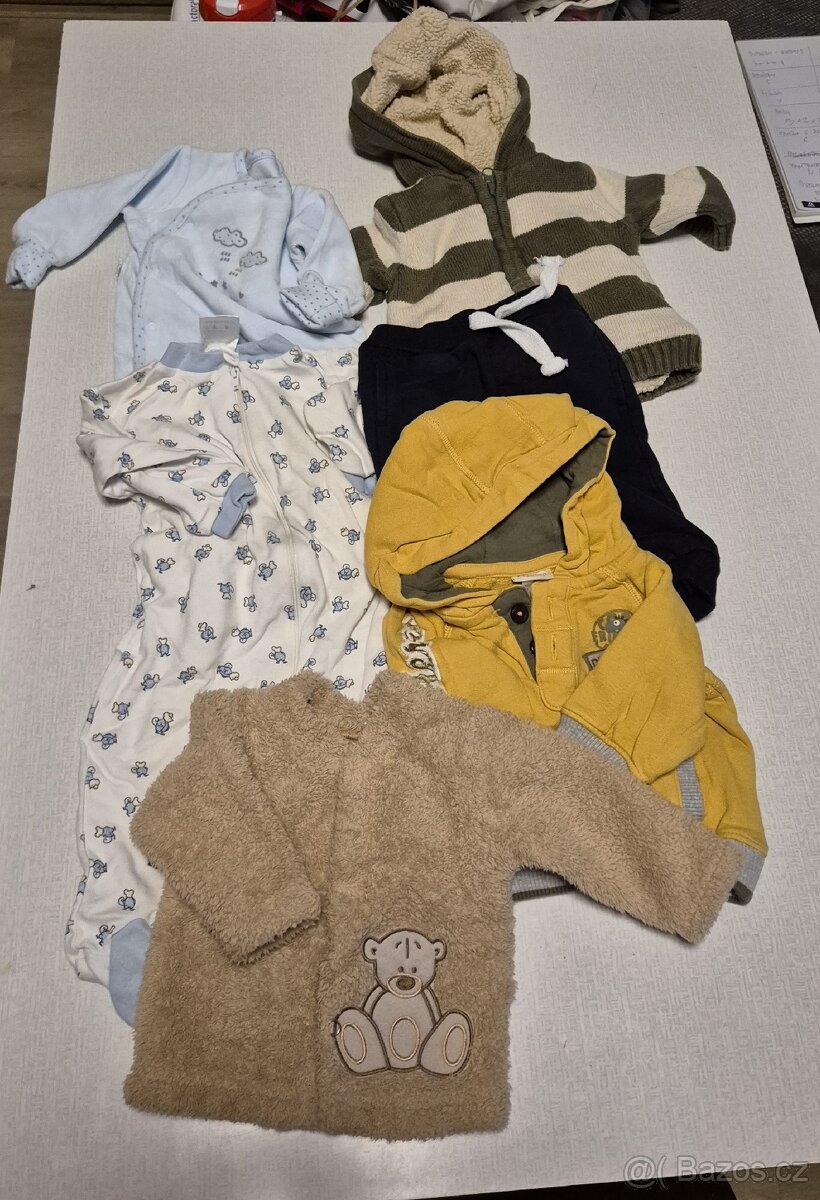 Pytel oblečení pro mimino - 2