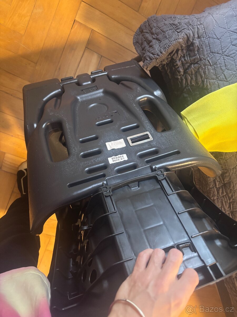 Autosedačka dětská micky mouse - 2