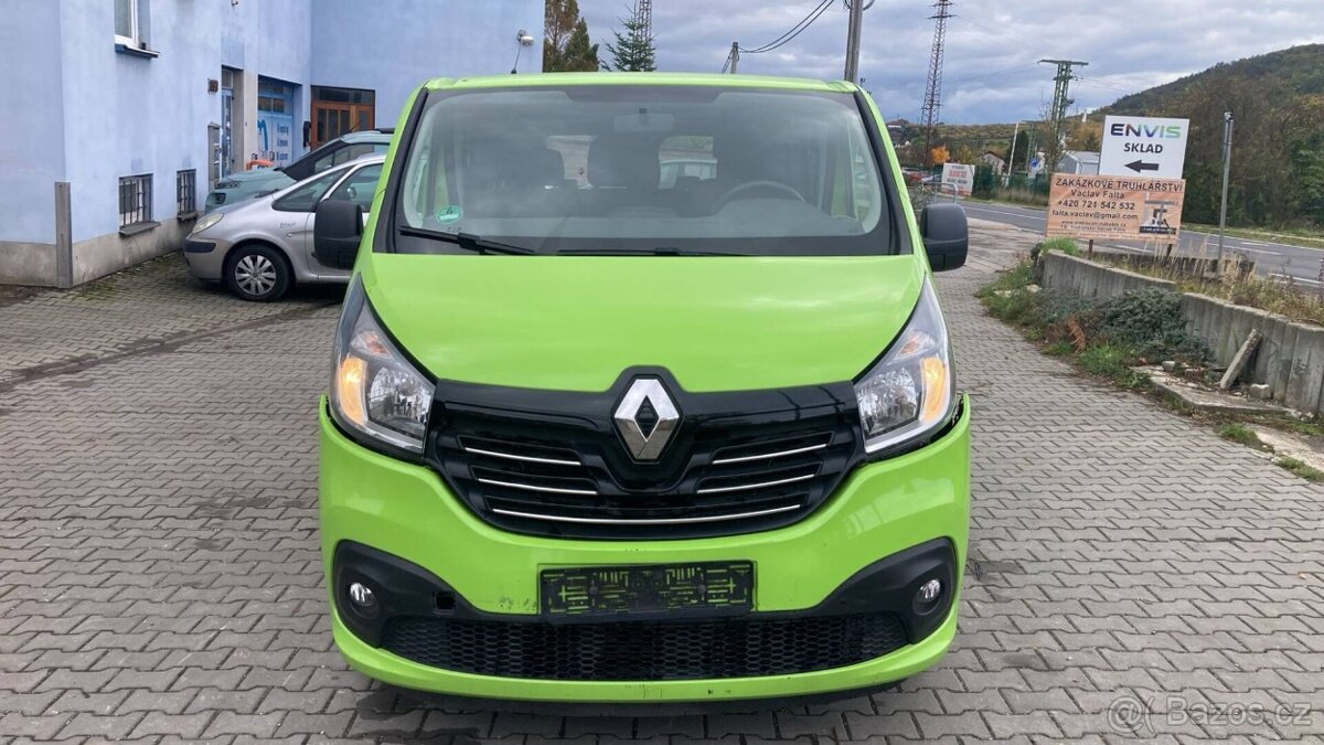 Renault Trafic 6-míst - 2