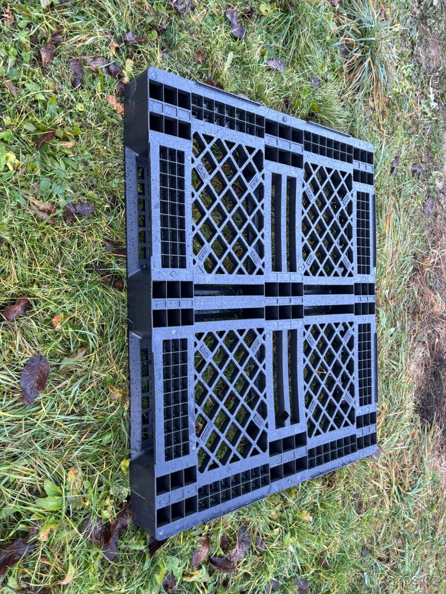 Plastové palety 120x100 - 2