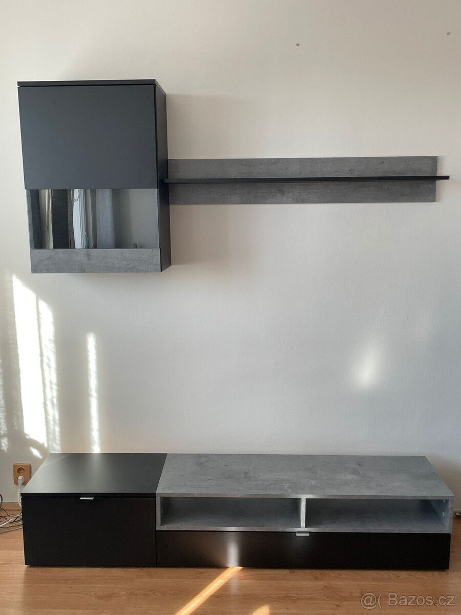 Prodám menší obývákovou stěnu - 2