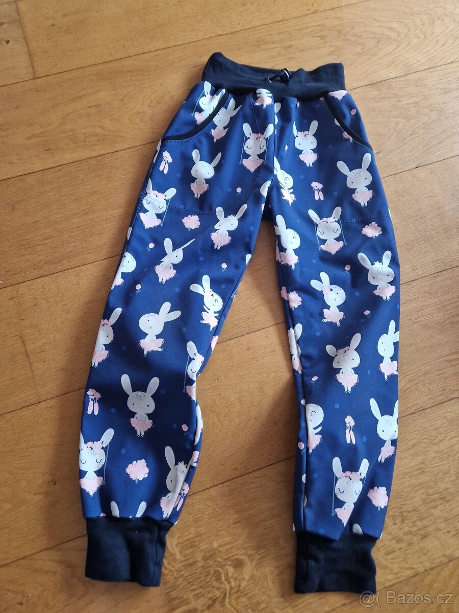 Softshellové kalhoty se zajíčky – šité na míru - 2