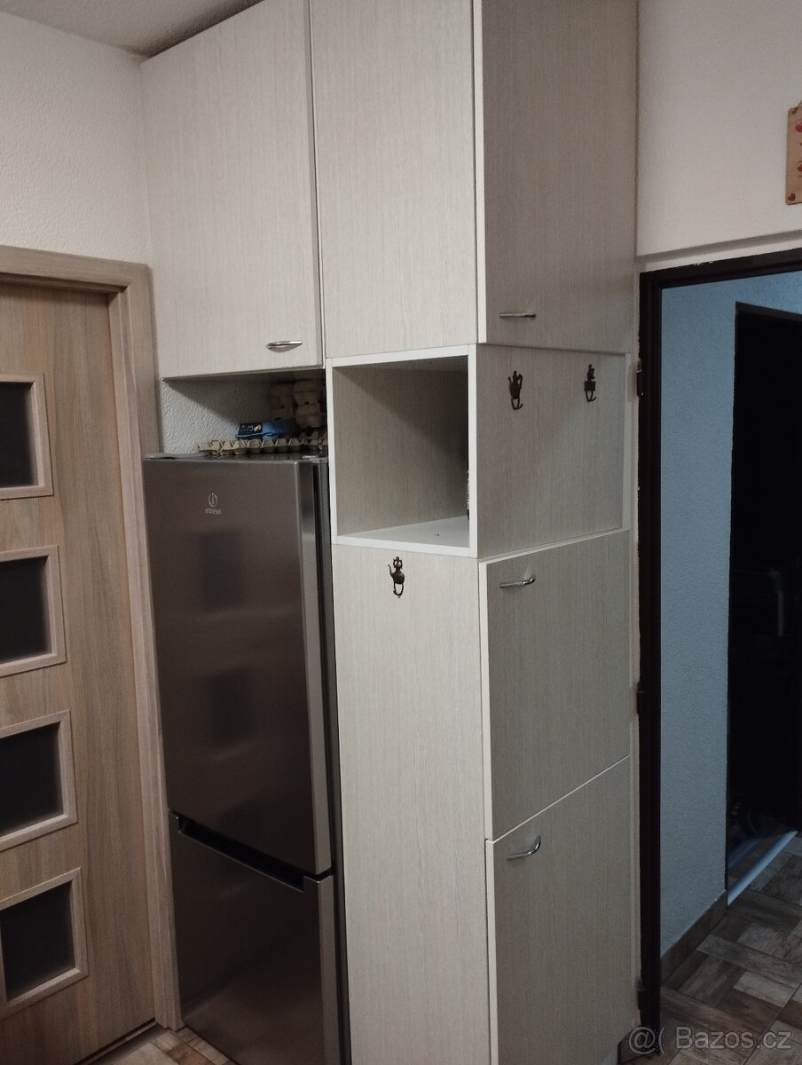 Prodám kuchyňskou linku se spotřebiči - 2