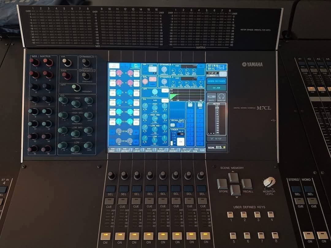 Yamaha M7CL-48 - 2