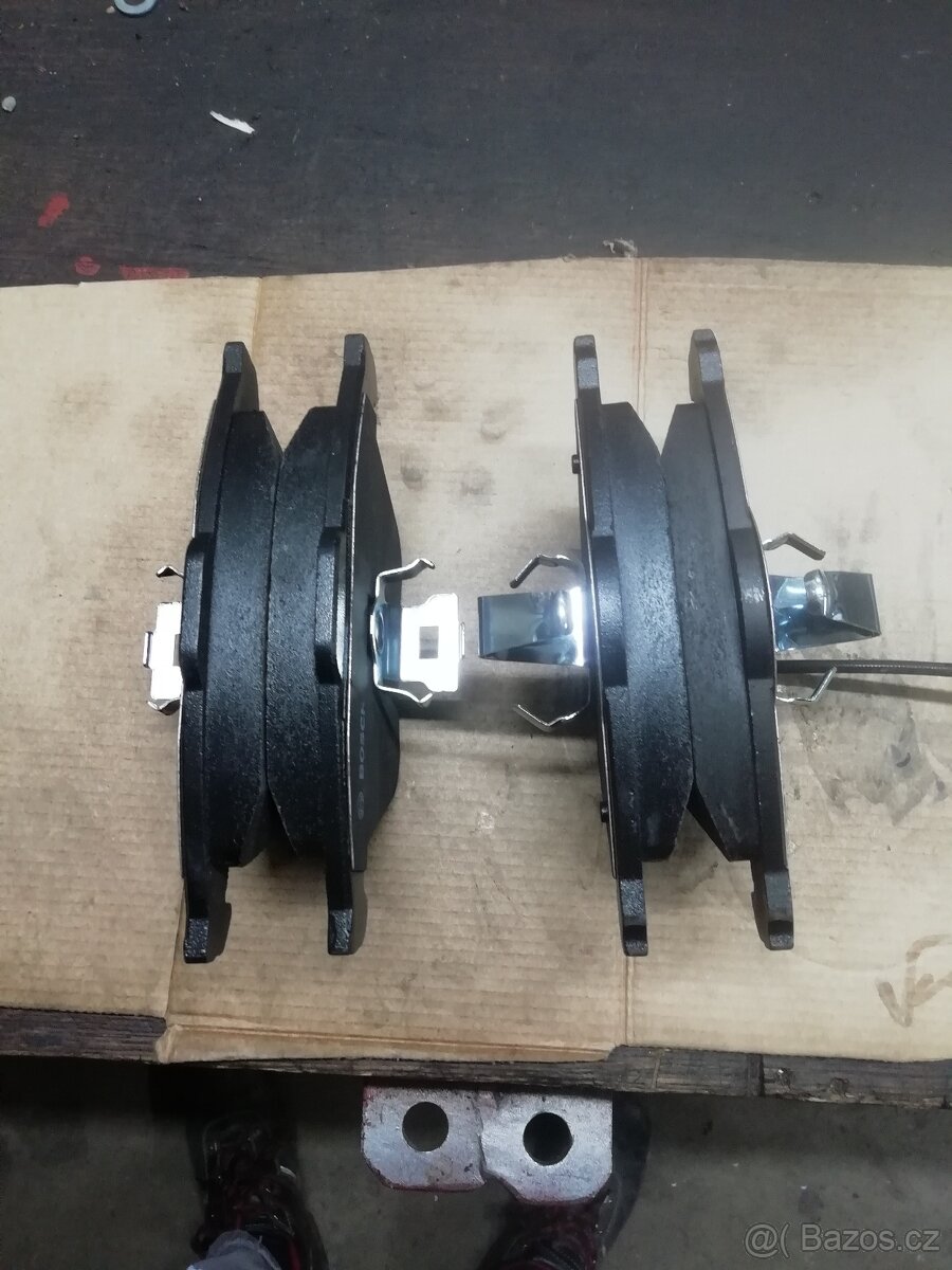 Brzdové destičky BOSCH - 2