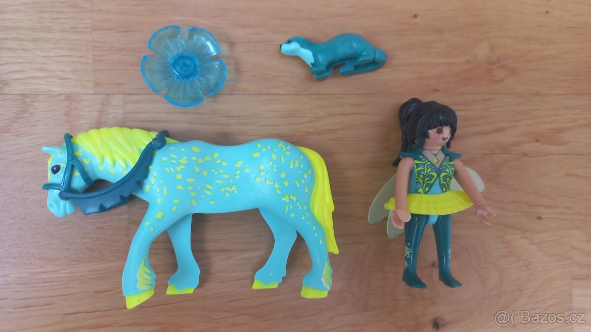 Igráčci Playmobil konik s vilou - 2