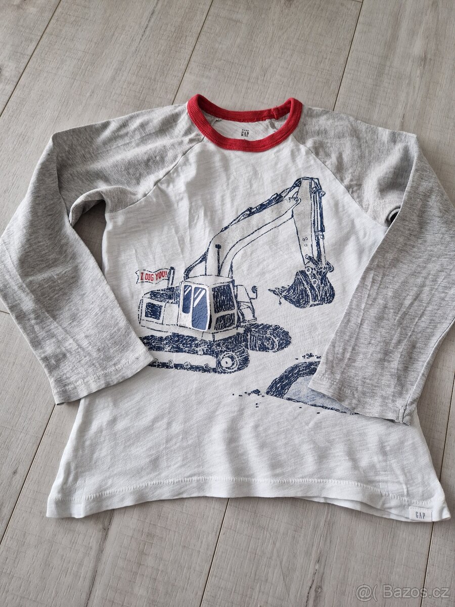 Tričko Gap s bagrem a 🦖 , vel.5 let - 2