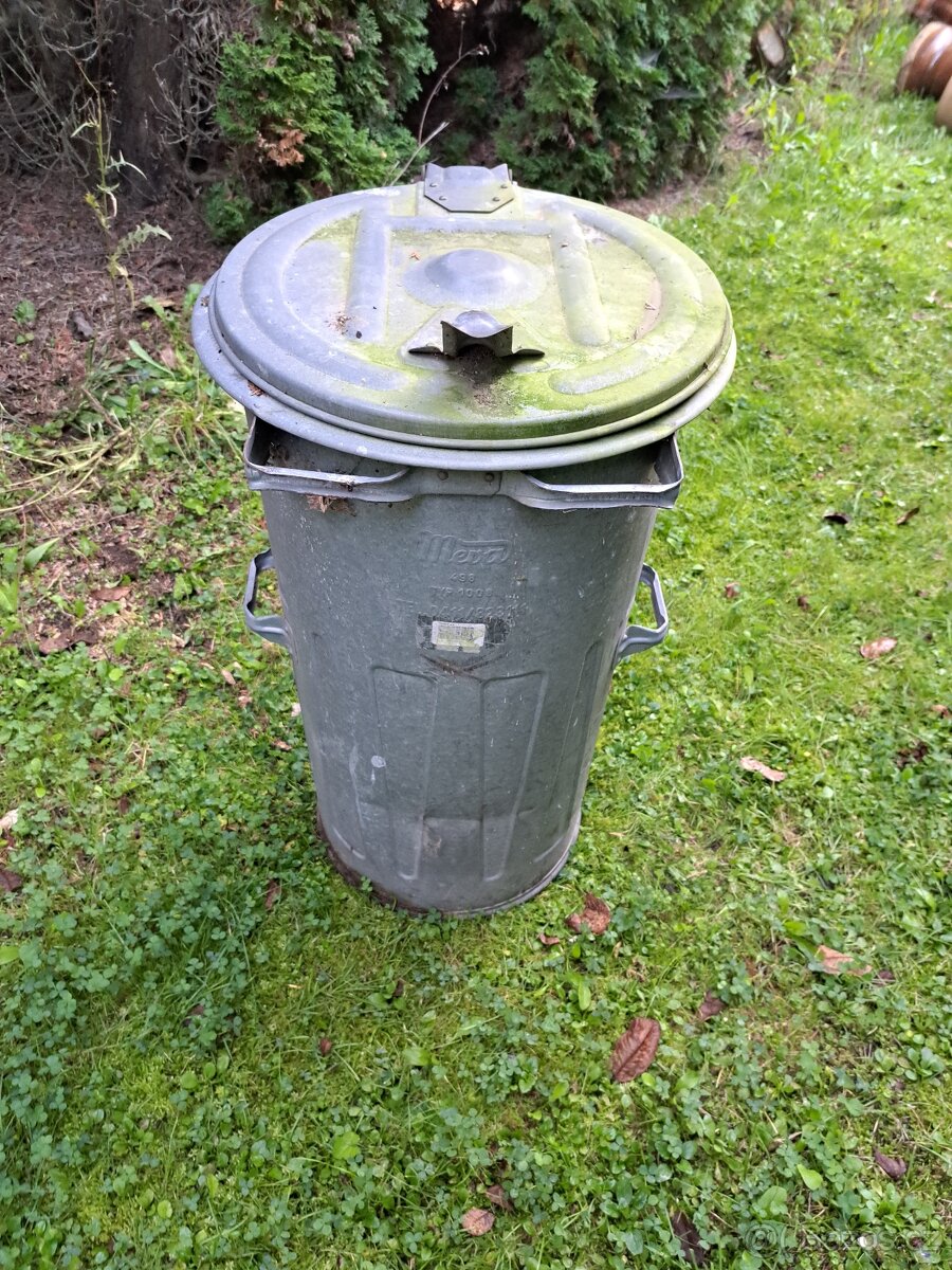 plechová popelnice - 2