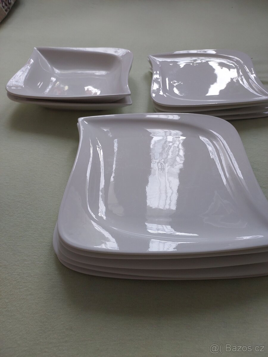 Sada talířů - 2