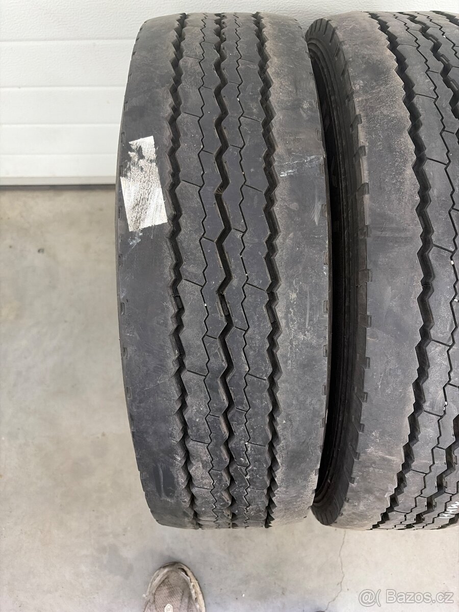 Pneu 205/65/17,5 - 2