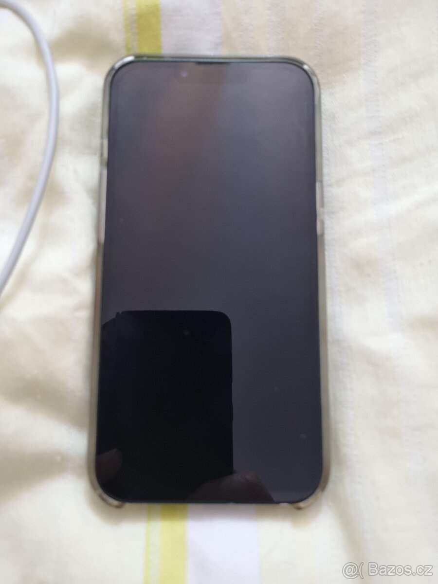 Apple iPhone 13 - 2