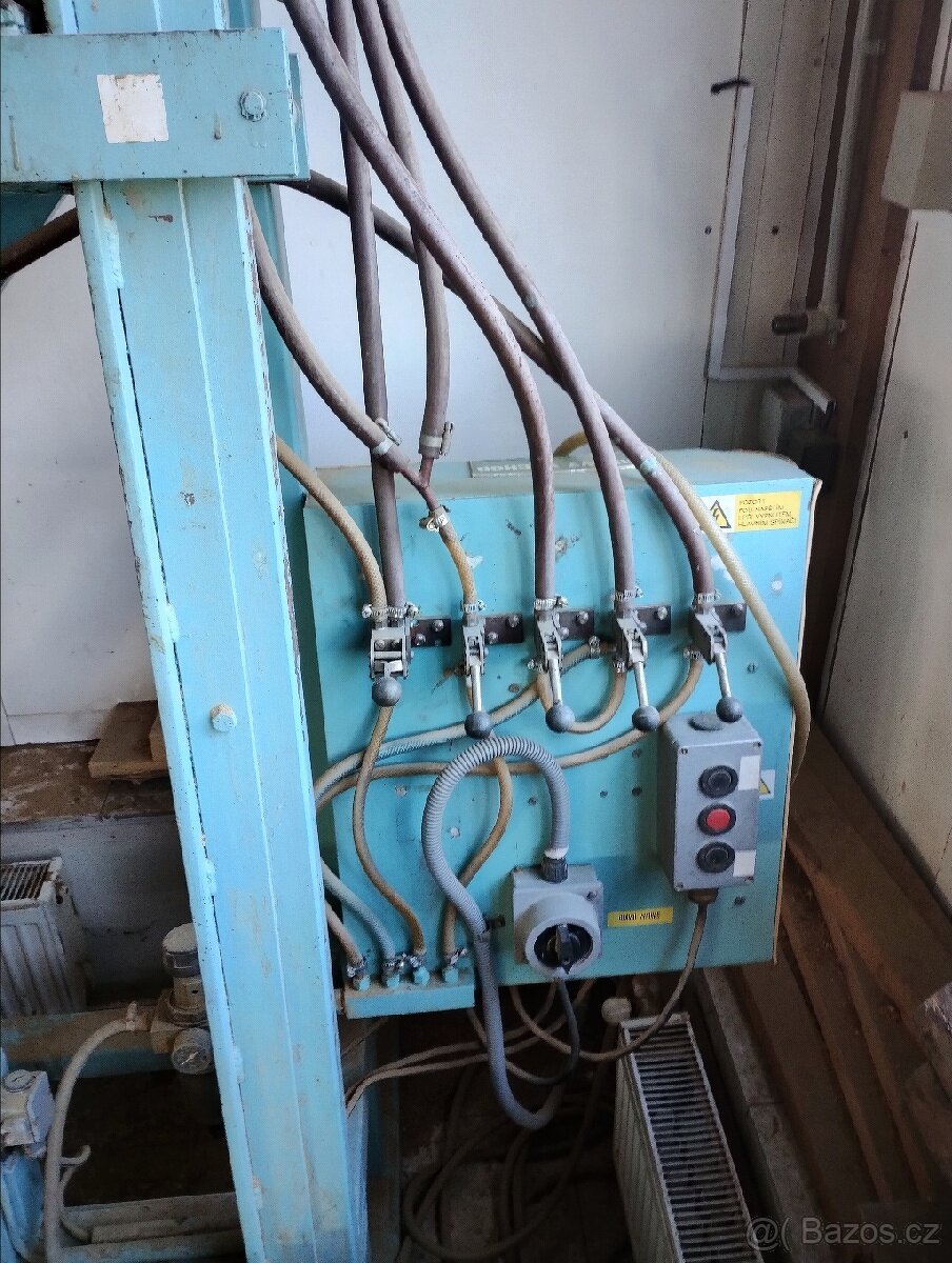 Pneumaticky lis - 2