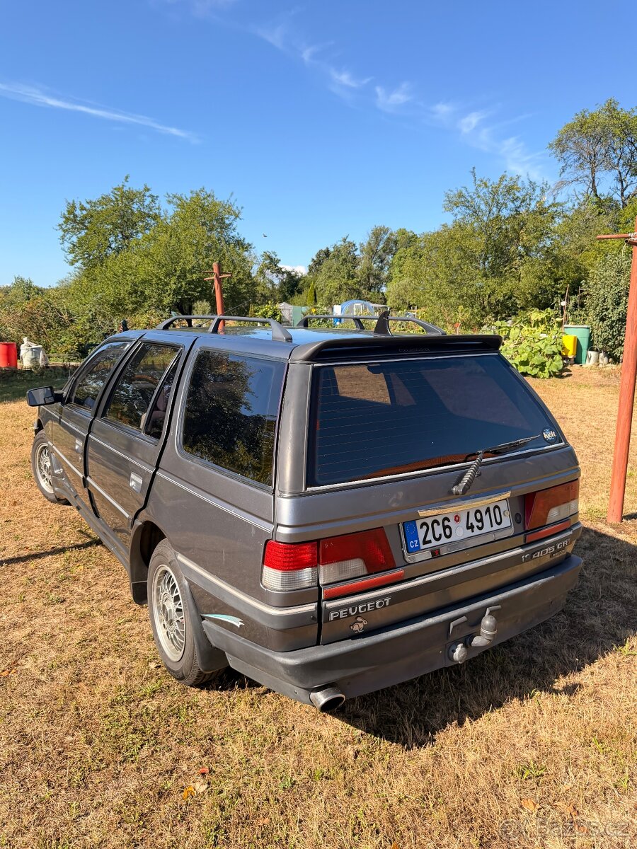 Peugeot 405 GR Break 1.6 – r. 1990 – STK 6/2027 – youngtimer - 2