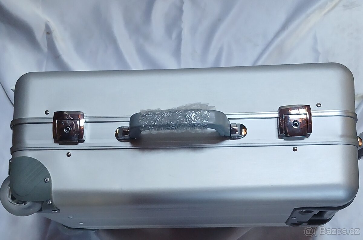 Kufr hliníkový do letadla - 2