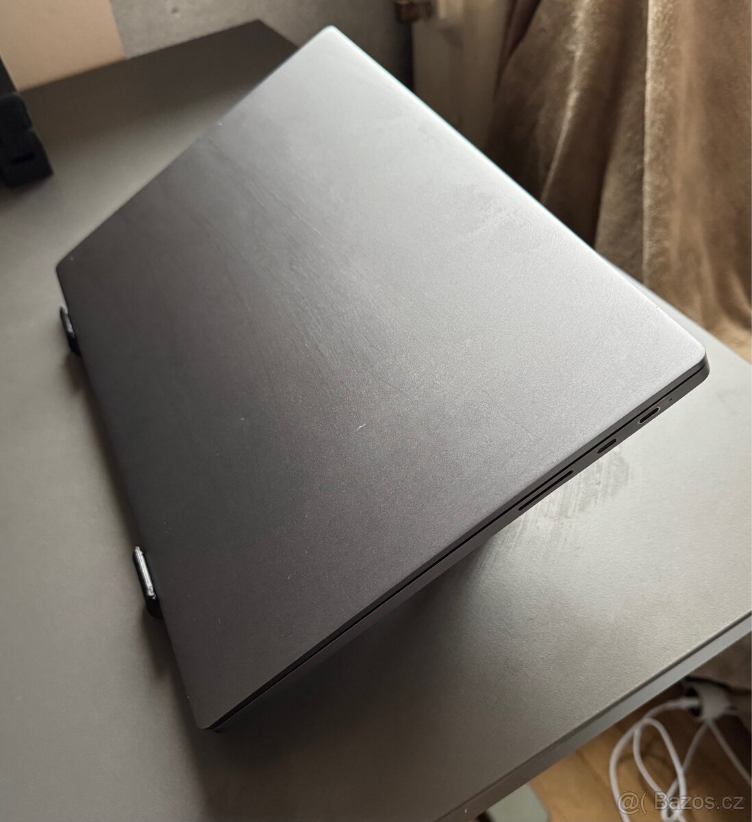 3D vytisklý stojánek na notebook - 2