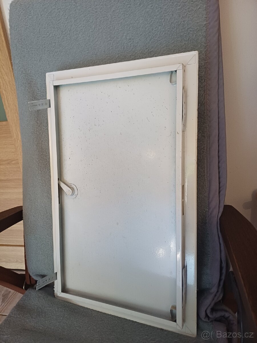 Revizní dvířka plechová - 2