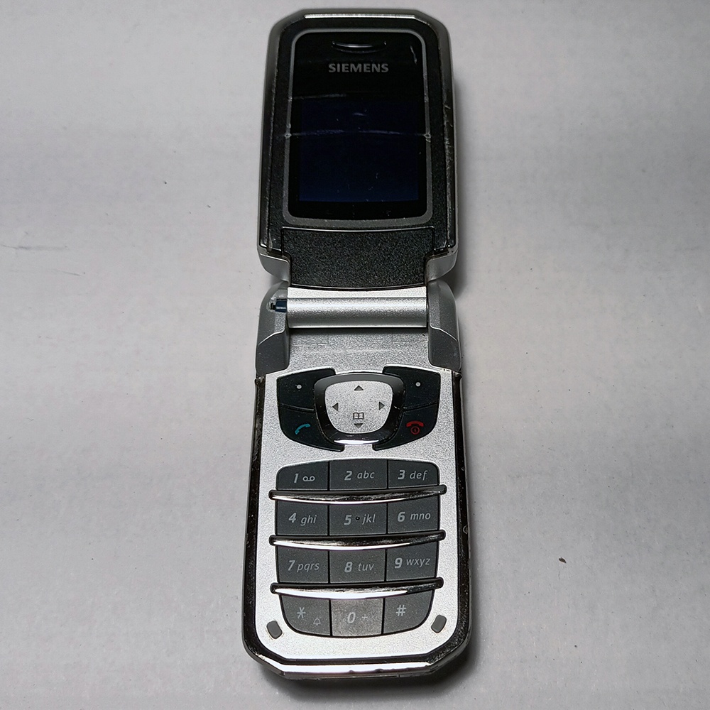 Siemens CF62, mobilní telefon - 2