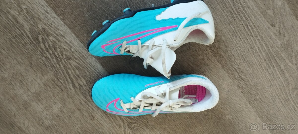 Zánovní kopačky NIKE vel.33 - 2