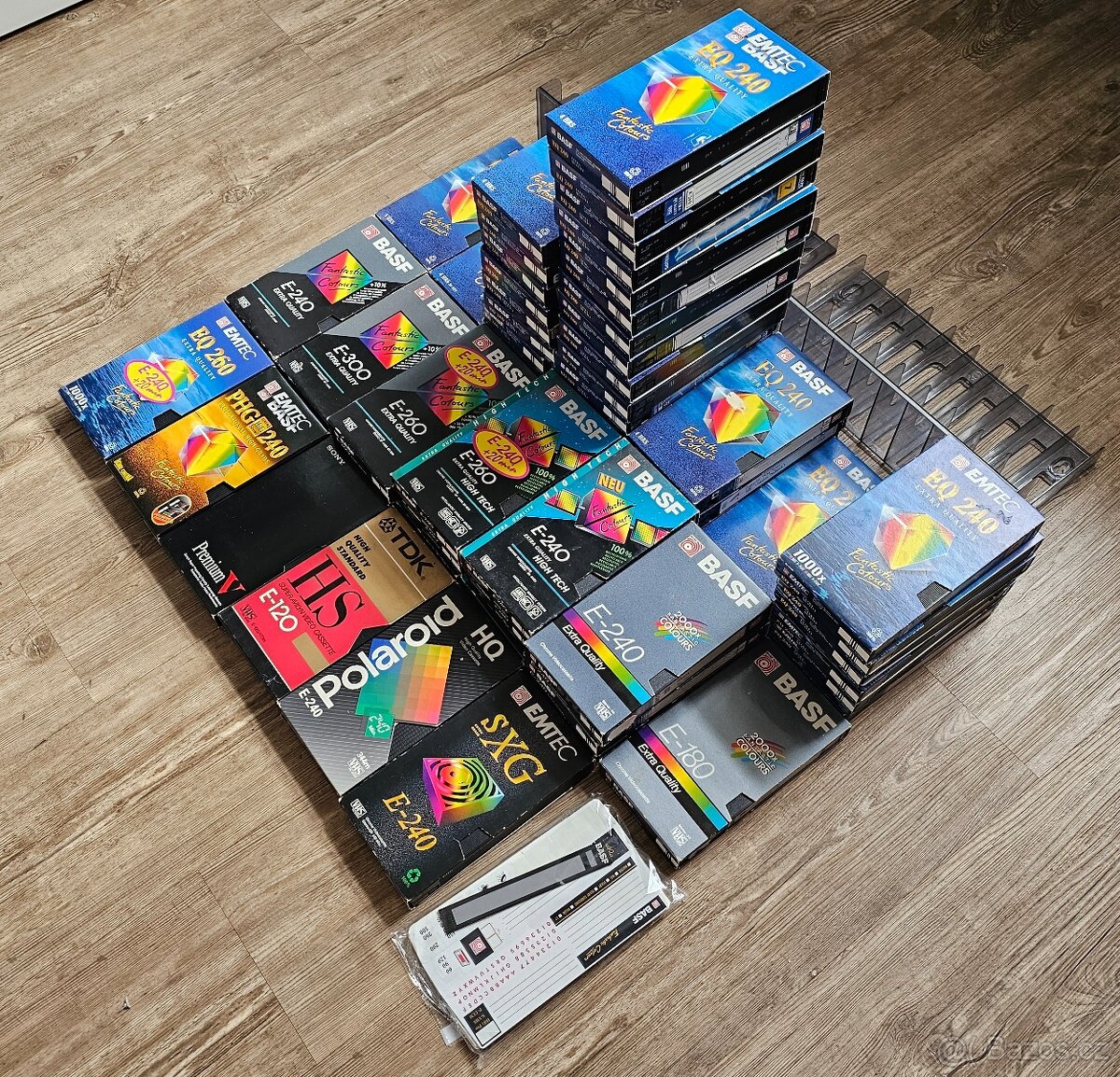 PRODÁM SADU 55KS ZNAČKOVÝCH VHS KAZET K PŘEHRÁNÍ EMTEC BASF - 2