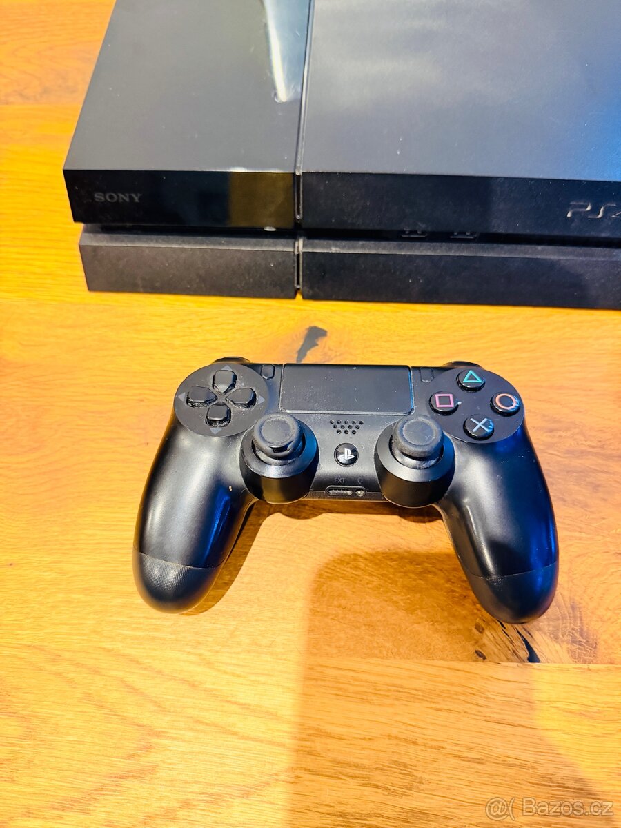 Sony Playstation 4 PS4 500GB + hra - 2