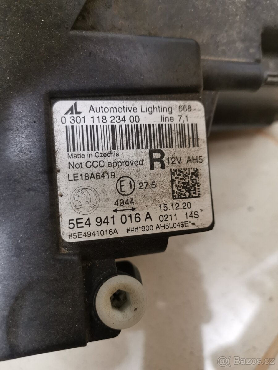 Prave svetlo Octavia 4- 5E4.941..016 A - 2