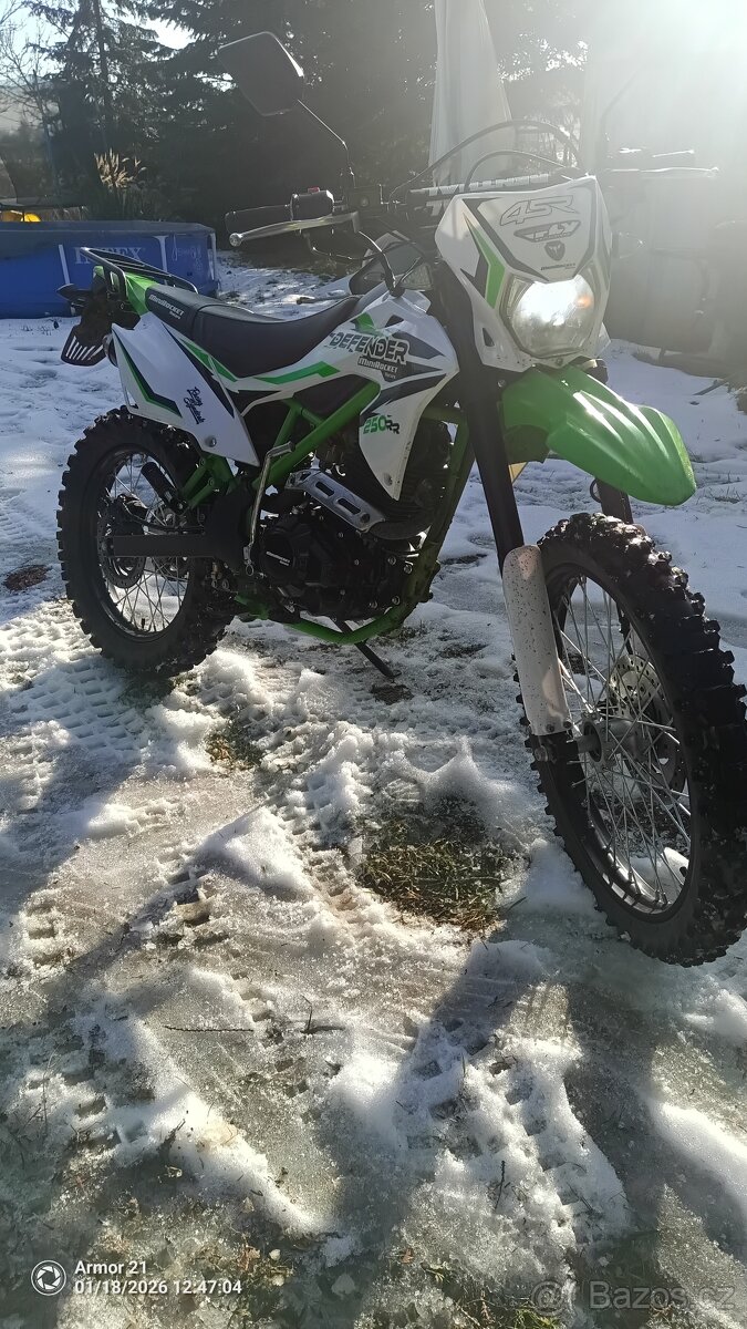 Pitbike defender 250rr - 2