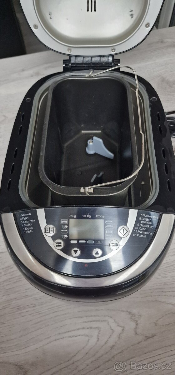 Domácí pekárna silvercrest Bread maker SSB 850 C 12 programů - 2