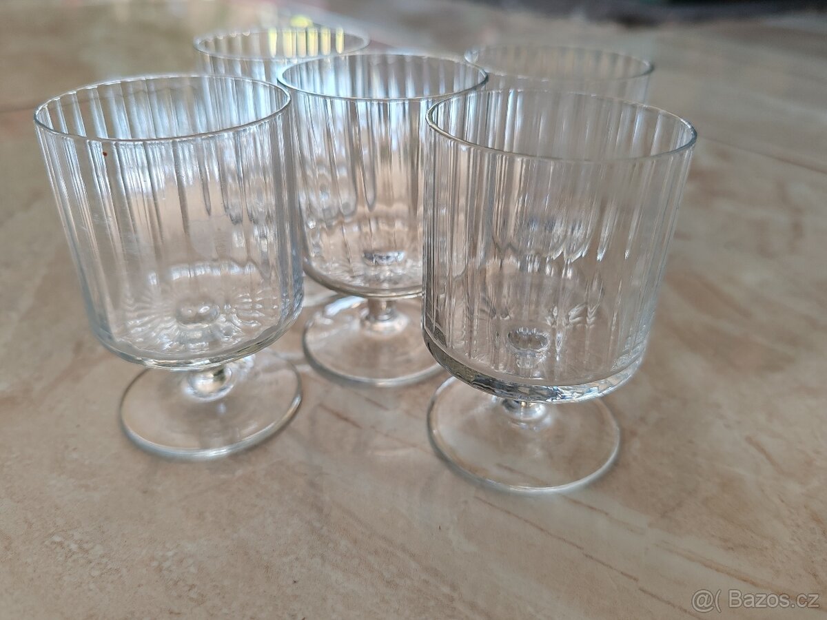 Panáky na nožičce - 2