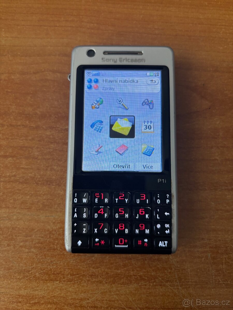 Sony Ericsson P1i - 2