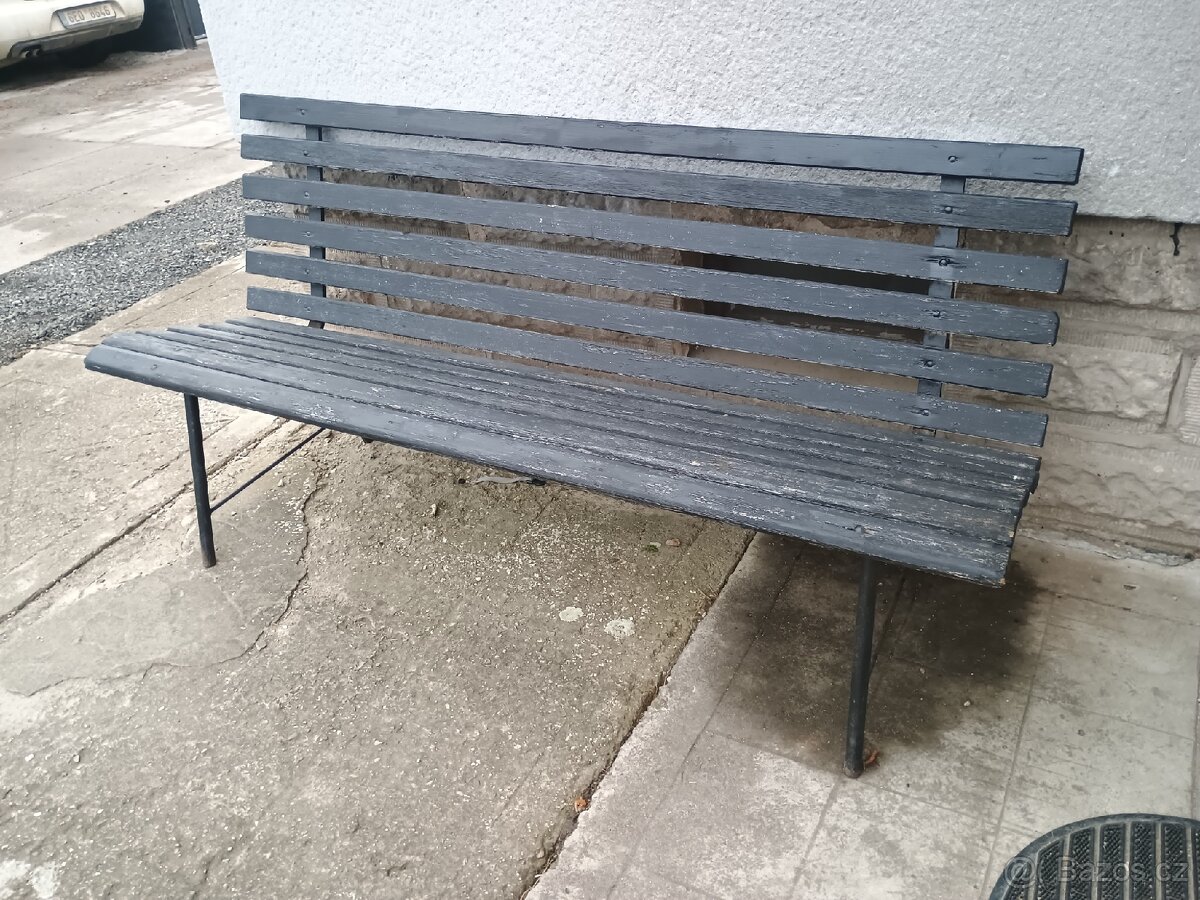 Zahradní lavička - 2