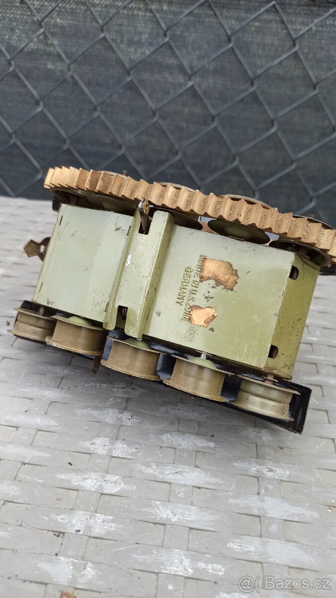 Starožitný tank hračka - 2