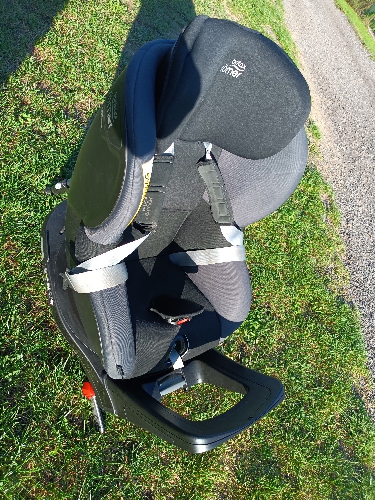Britax Römer Dual Fix M i-size - 2