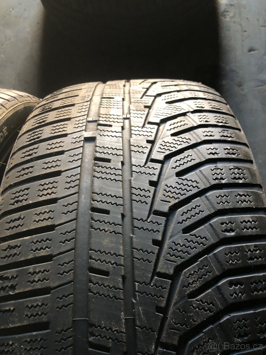 245/40/19 prodám 2ks zimních pneu - 2