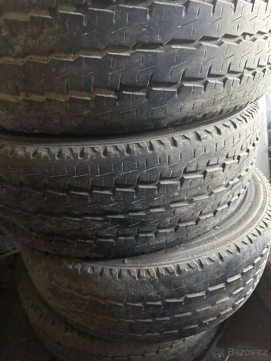 215/60r17c - 2