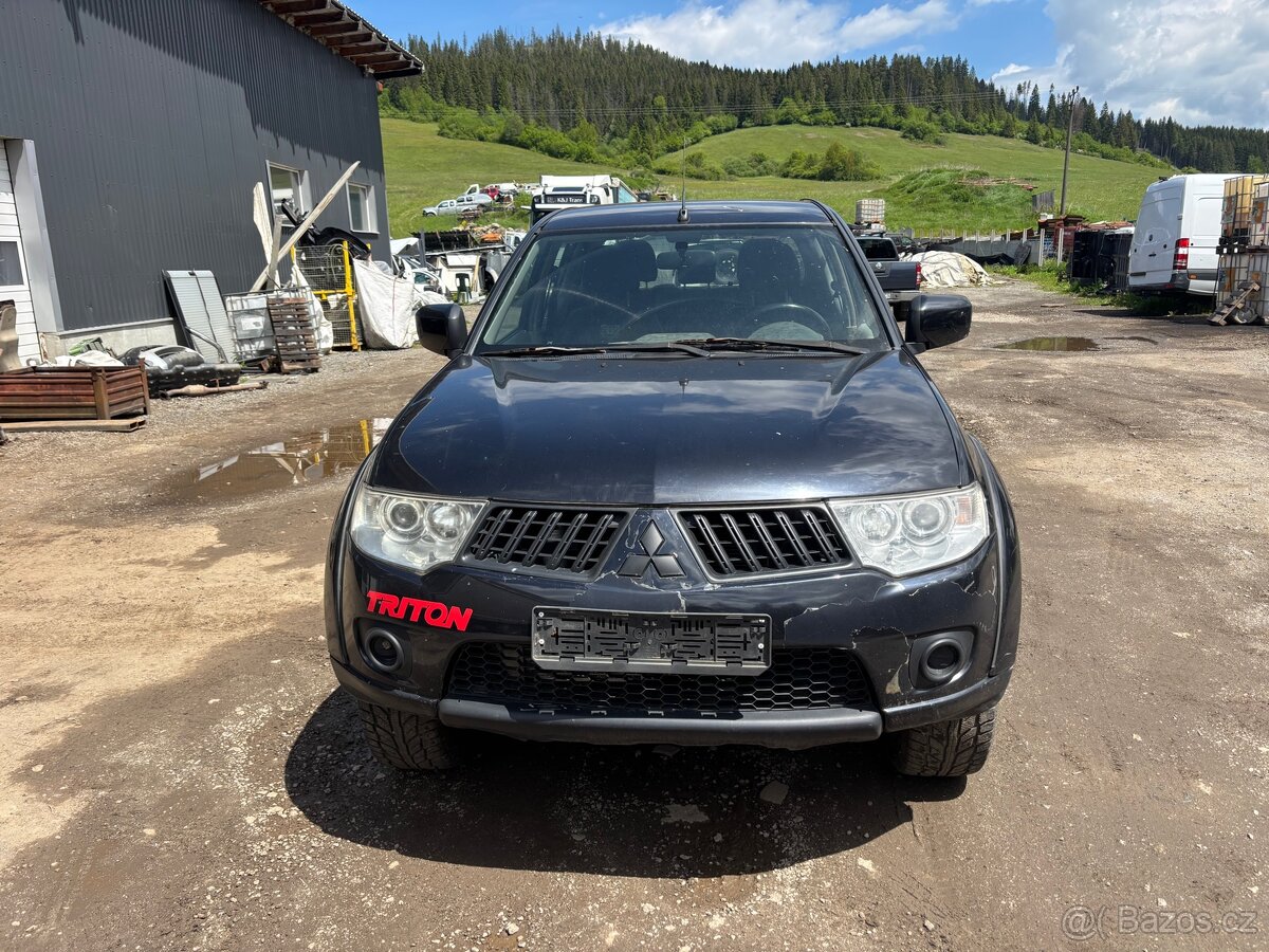 Mitsubishi L200 - 2