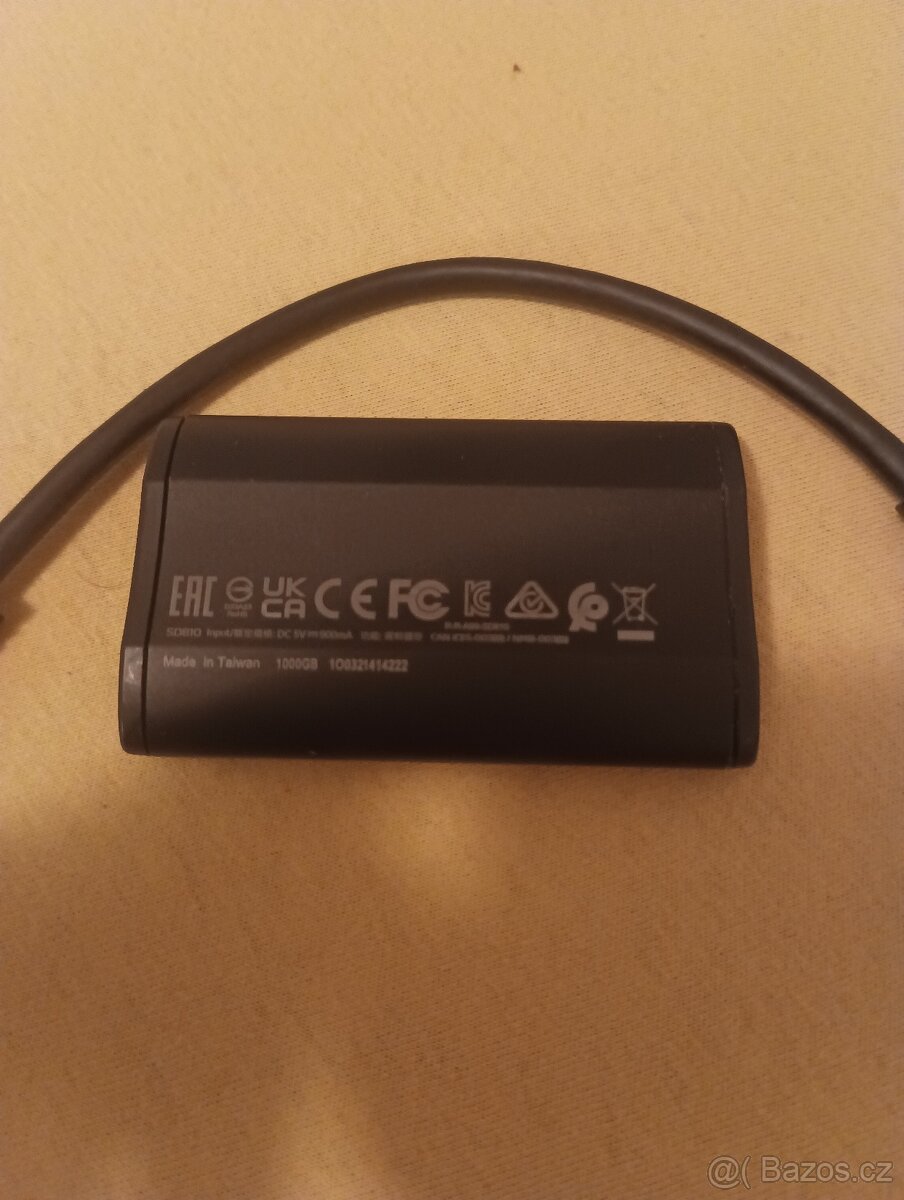 Externí SSD disk ADATA SD810 1TB (černý) - 2