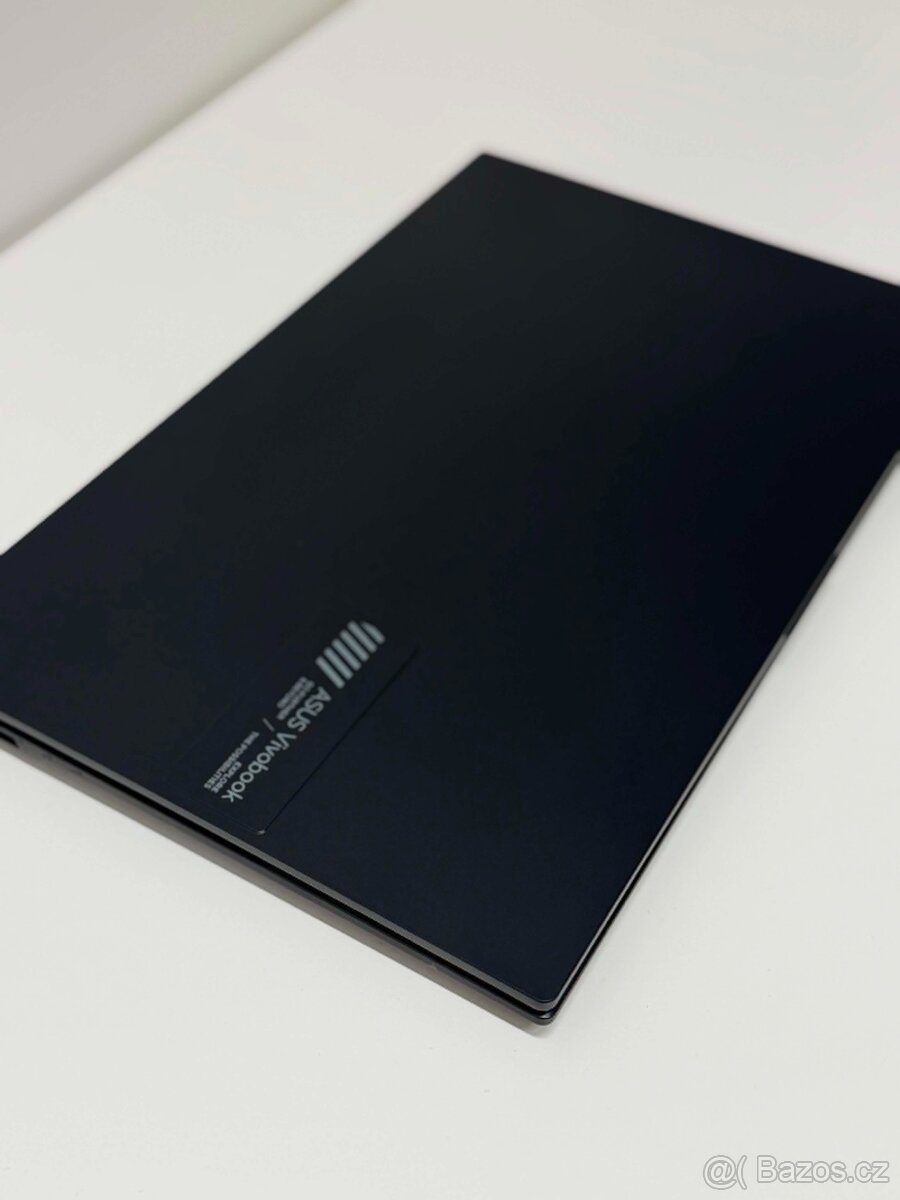 ASUS Vivobook Go E1504GA - 2