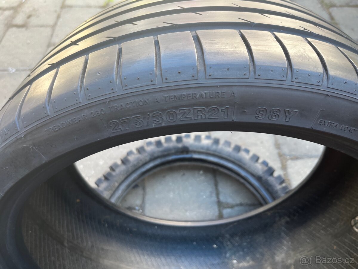 Pneu 275/30ZR21 - 2