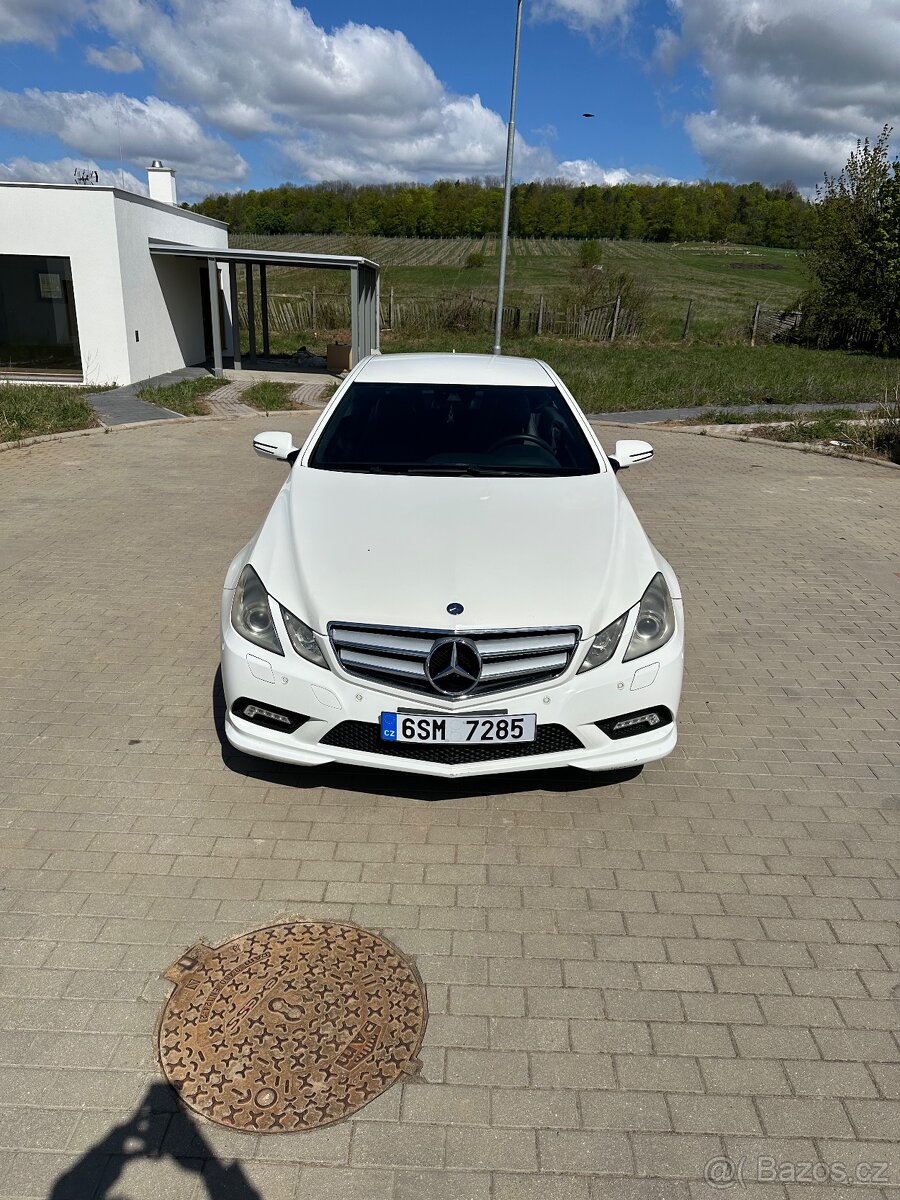 Mercedes-Benz E 350 cdi coupe, AMG paket, 170kW - 2