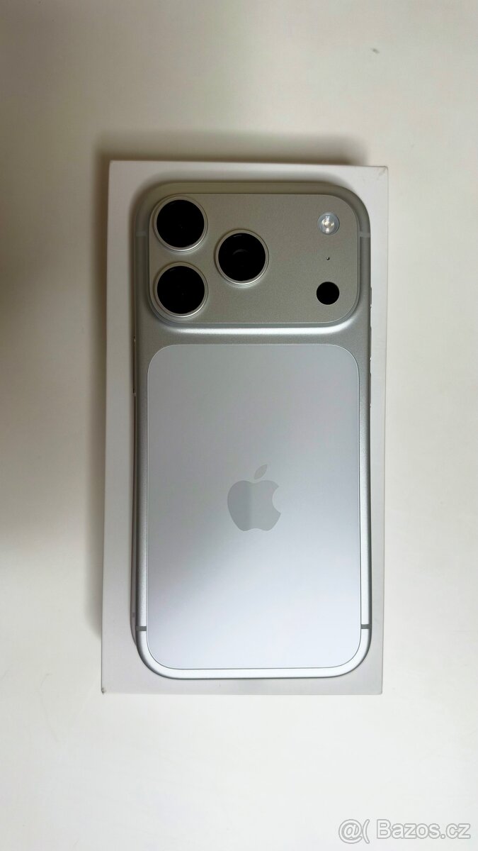 iPhone 17 Pro 256GB Silver - 2